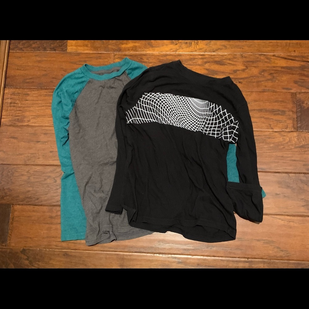 Two Kids Urban pipeline LS shirts | Size M